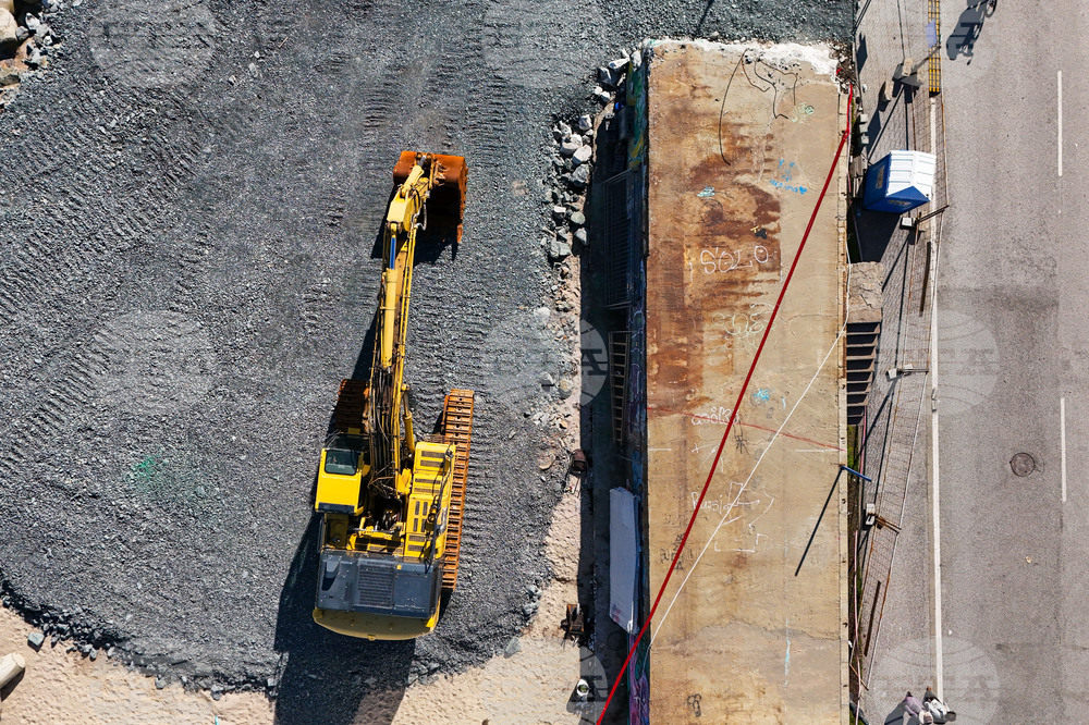 Бургас - вълнолом - ремонт