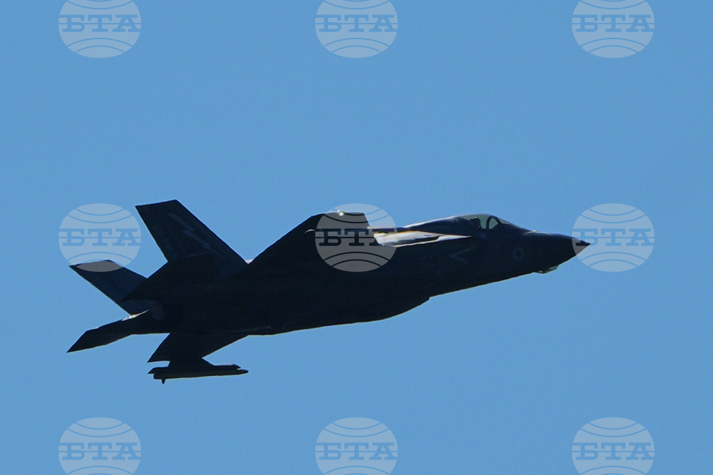 Великобритания не е във война, заяви британското правителство въпреки удара по военновъздушната база „Акротири“ в Кипър