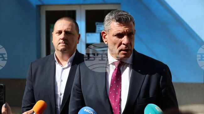 Новият директор на полицията в Благоевград Илия Тупаров беше представен пред състава