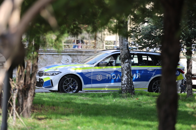 Иззети са над 20 000 евро и агитационни материали при операция срещу купуване на гласове, задържан е собственик на търговски обект в Поморие