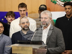 Варна - Благомир Коцев - баскетболисти от „Черно море - Тича“ - среща