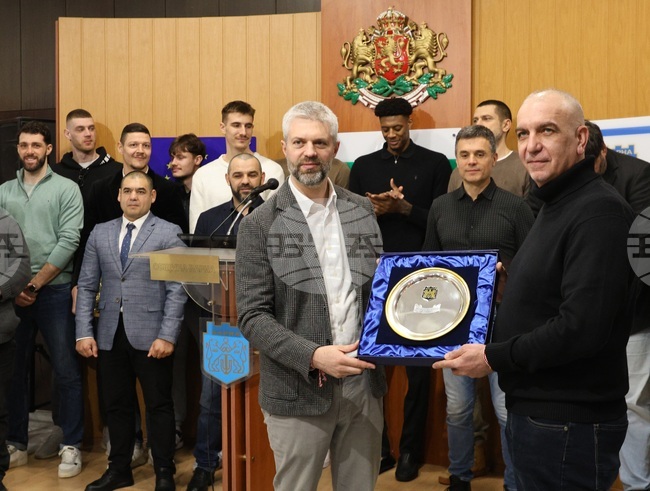 "Ако Черно море Тича се класира за финалния плейоф в НБЛ ще домакинства в съседен град", заяви президентът на клуба д-р Георги Ганчев 