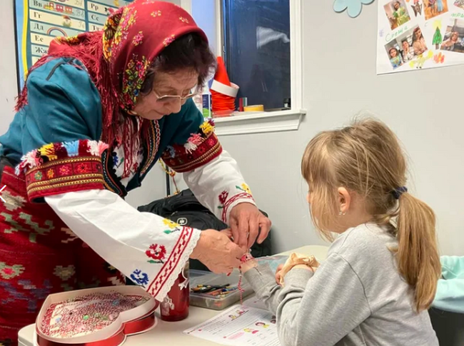 Баба Марта гостува на Българското училище „Св. св. Кирил и Методий“ в Бостън 