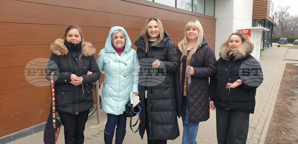 Девета година в Тараклия организират акцията „Мартеници в града“ – изработени са 3000 мартеници