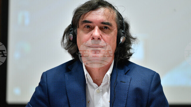 Аджерпрес: Март - месец на румънската литература в Рим, диалог между Мирча Картареску и Бруно Мацони