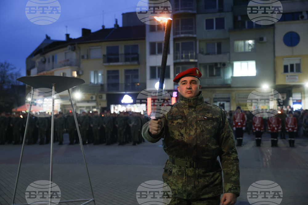 Казанлък - тържествена заря-проверка