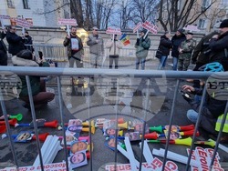 Румъния - Букурещ - протест под надслов „Поход към Москва“