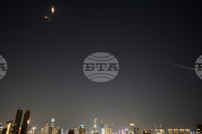 Израелската армия съобщи, че работи по прихващането на нови ракети, изстреляни от Иран