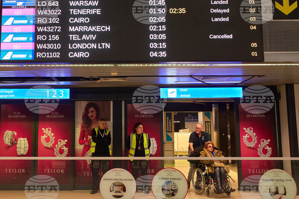 Десетки хиляди чужденци са блокирани в Близкия изток заради разширяването на войната с Иран