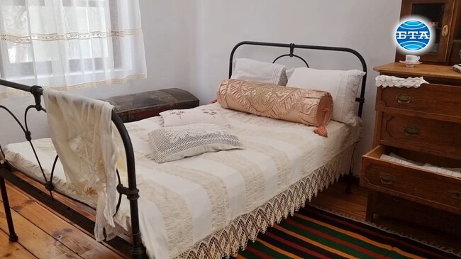 Градския бит и култура на Дупница от първата половина на 20 век показва музеят в Дупница