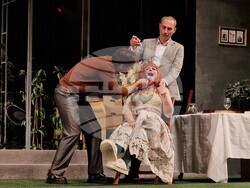 „Етърви“ на Ерик Асус в Сатирата, снимка – Даниел Димитров/ БТА