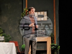 „Етърви“ на Ерик Асус в Сатирата, снимка – Даниел Димитров/ БТА