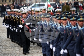 Издигане на националното знаме на България - церемония