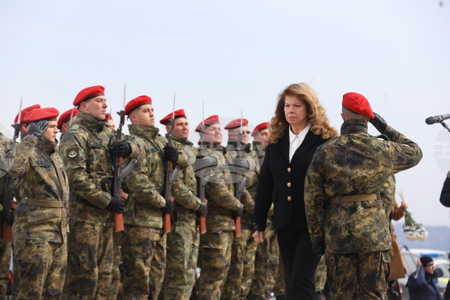 Head of State Attends March 3 Ceremony at Shipka Peak