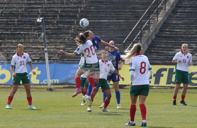 Женският национален отбор на България по футбол отстъпи на Хърватия в първата среща от Европейските квалификации