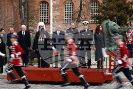 Издигане на националното знаме на България - церемония