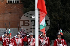 Издигане на националното знаме на България - церемония