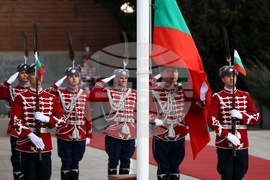 Издигане на националното знаме на България - церемония