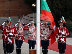 Издигане на националното знаме на България - церемония