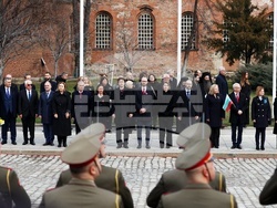 Издигане на националното знаме на България - церемония