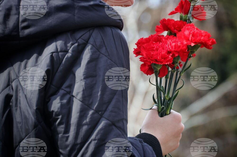 Бургас - Паметник на загиналите в Руско-турската освободителна война - почит
