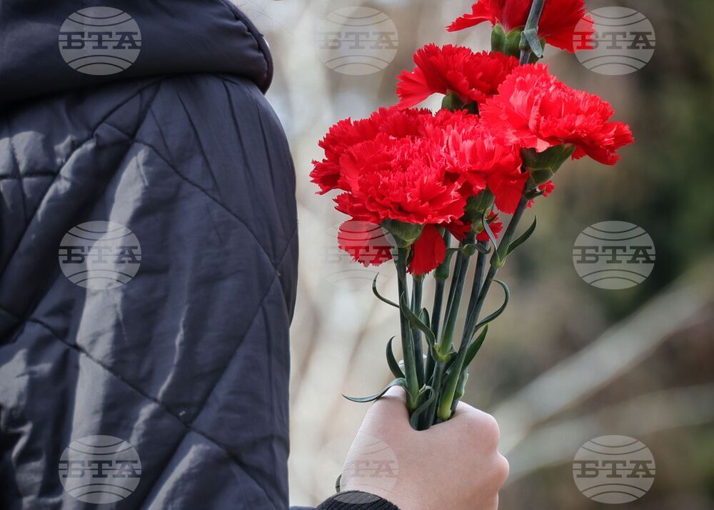 Бургас - Паметник на загиналите в Руско-турската освободителна война - почит