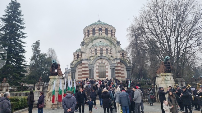 С тържествен ритуал Плевен чества 148 години от Освобождението на България