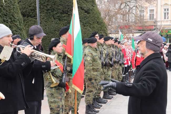 Русенци отбелязаха 148 години от Освобождението. Орлин Пенков: Днес нашата борба не се води на бойните полета, но далеч не е по-малко важна