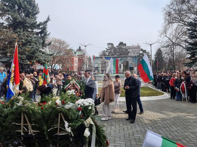 В Кюстендил тържествено беше отбелязан националният празник