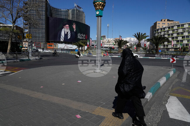 Иран няма намерение да преговаря, заяви съветник на покойния Хаменей