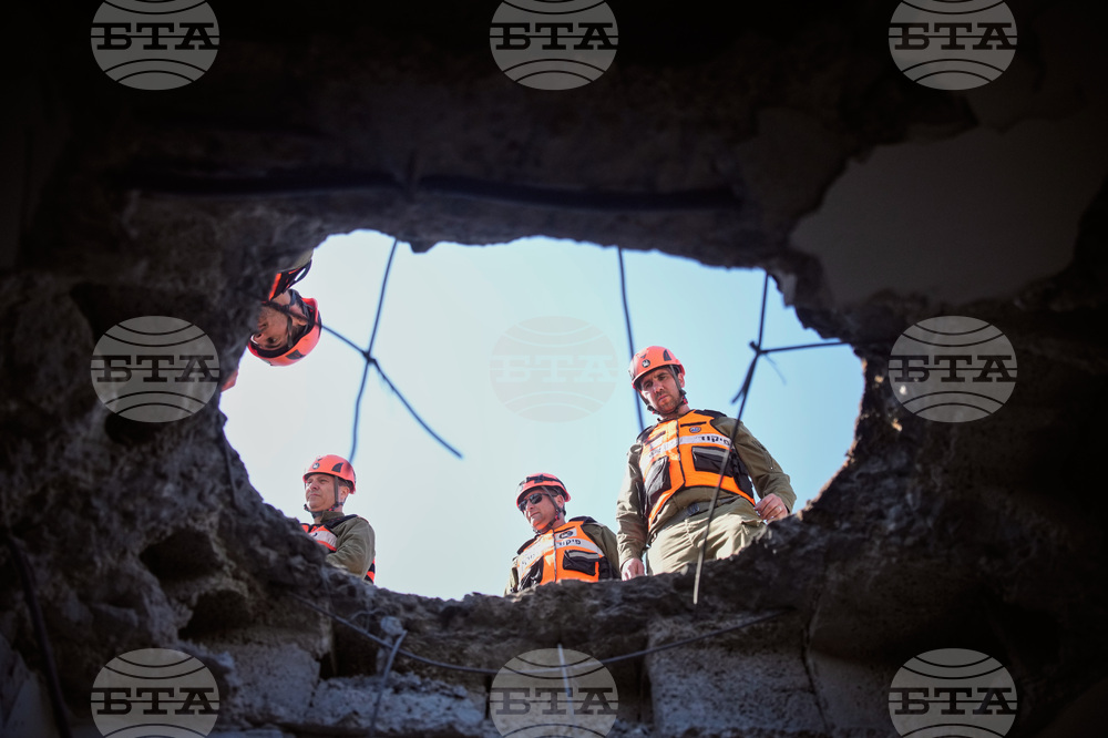Израелските въоръжени сили заявиха, че иранските атаки са отслабнали, но продължават