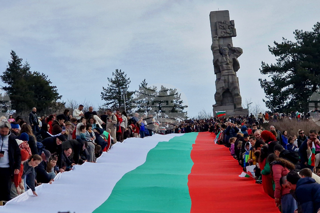 С тържествени церемонии България отбелязва 148 г. Освобождение 