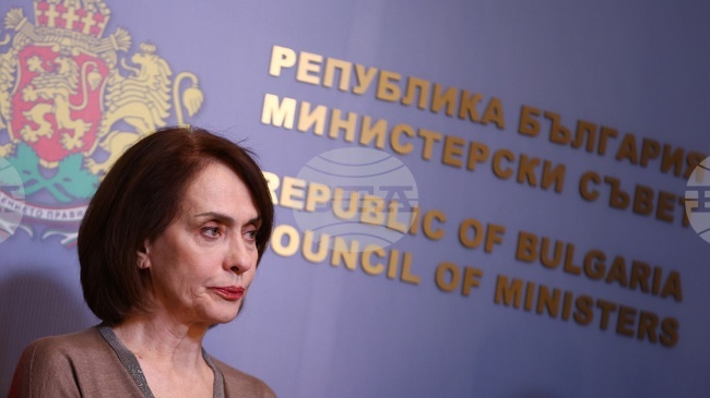 First Evacuation Flights for Bulgarians in Middle East to Take Place Wednesday, Foreign Minister Says