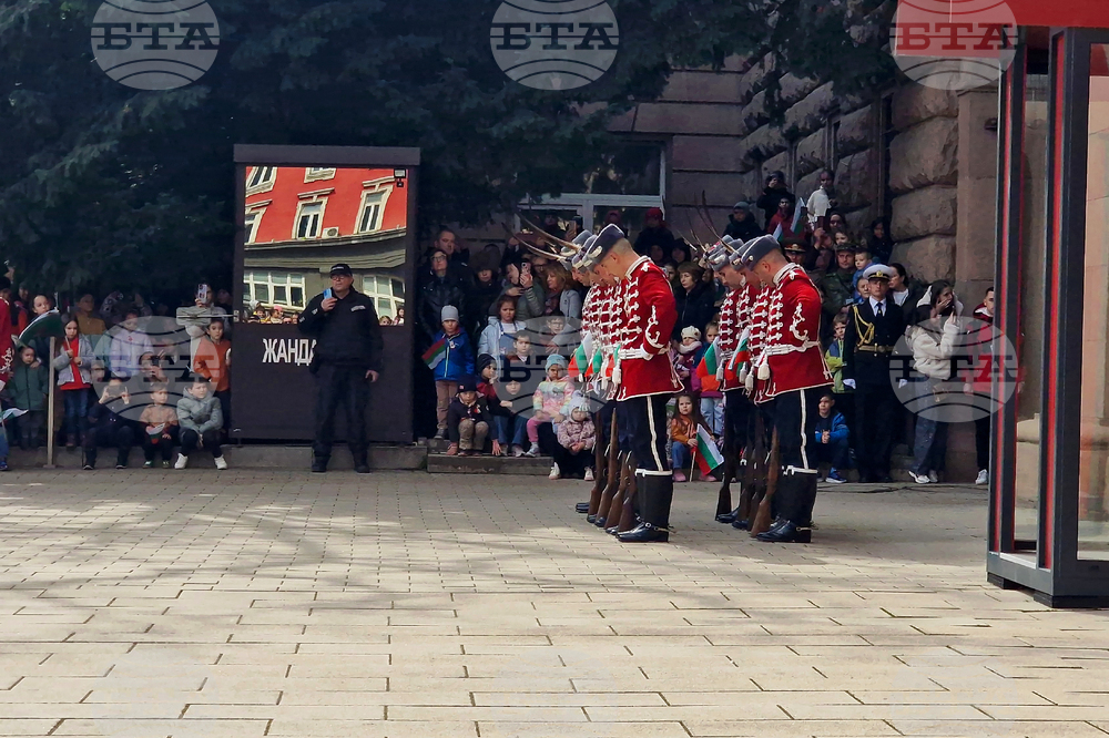 Президенство - Трети март - тържествена смяна на караула