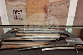 Варна - Музей на Възраждането - изложба на саби от Априлското въстание