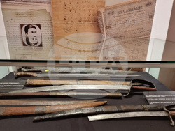Варна - Музей на Възраждането - изложба на саби от Априлското въстание