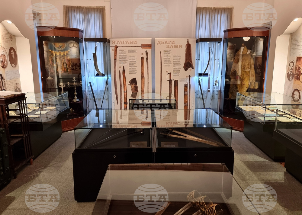 Варна - Музей на Възраждането - изложба на саби от Априлското въстание