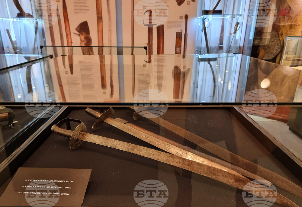 Варна - Музей на Възраждането - изложба на саби от Априлското въстание