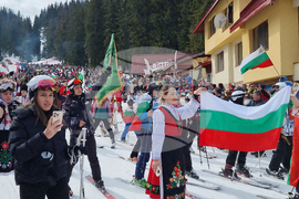 Пампорово - Трети март - ски спускане - празник