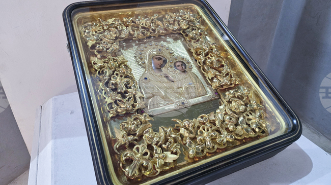 В музея във Враца е изложена реставрирана икона – копие на Казанската Света Богородица
