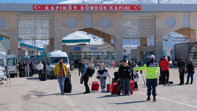 Няма увеличение на преминаванията по турско-иранската граница на фона на конфликта в Близкия изток, заяви турски министър