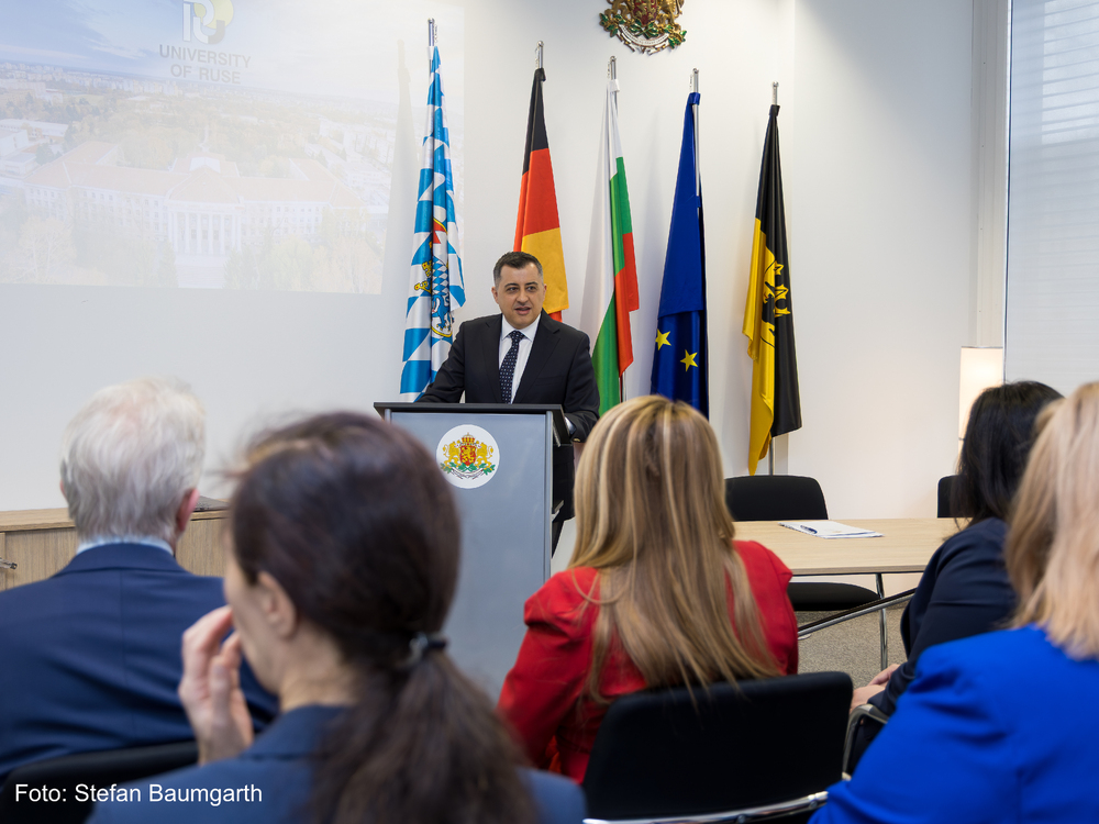 България и Бавария имат специална близост, посочи генералният консул Стефан Йонков по време на подписване на академични партньорства 