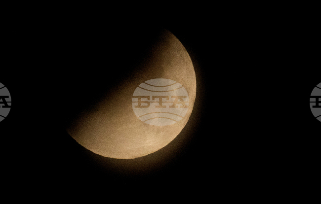 Canada Blood Moon Eclipse