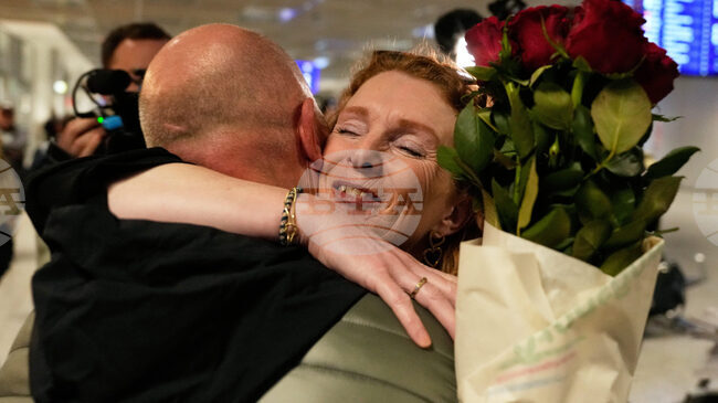 Първи американски чартърен полет е напуснал Близкия изток