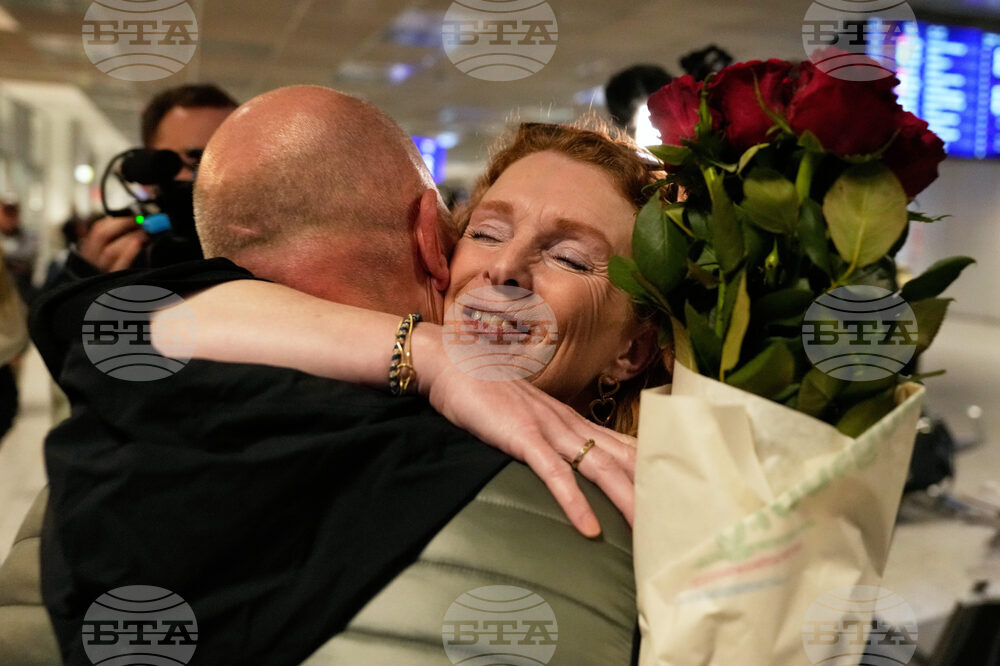 Първи американски чартърен полет е напуснал Близкия изток