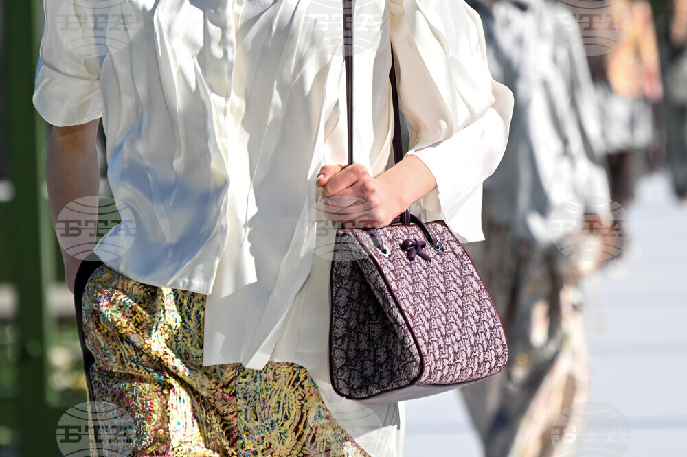 France Fashion Christian Dior F/W 26/27