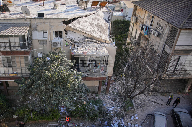 Израелският Червен кръст съобщи за седем ранени при ирански ракетни удари