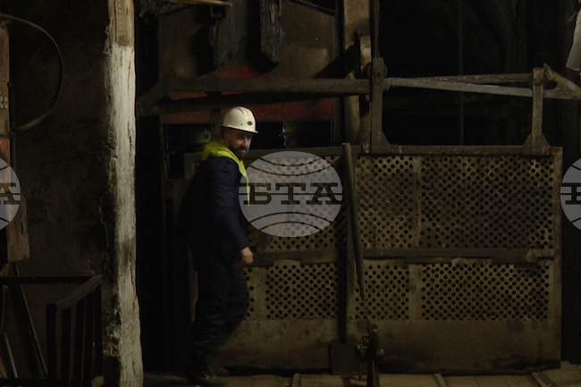 КосоваПрес: 25 нови миньори започват работа в мината „Стантърг“ в Косово 