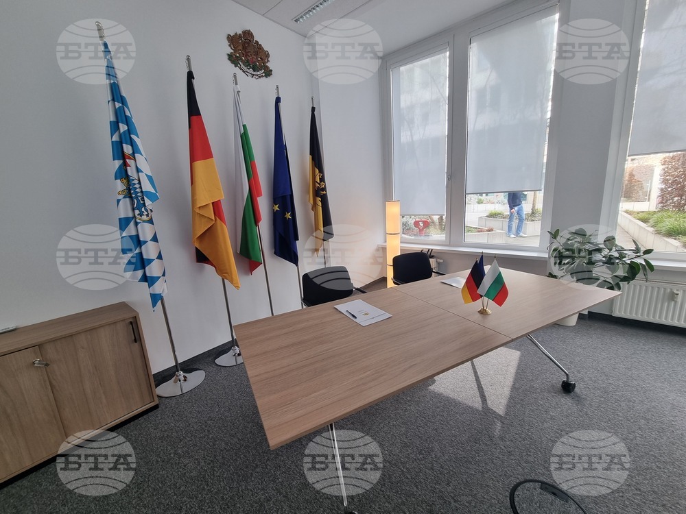 Университетът в Регенсбург и Великотърновският университет „Св. св. Кирил и Методий“ разширяват сътрудничеството си по програмата „Еразъм“