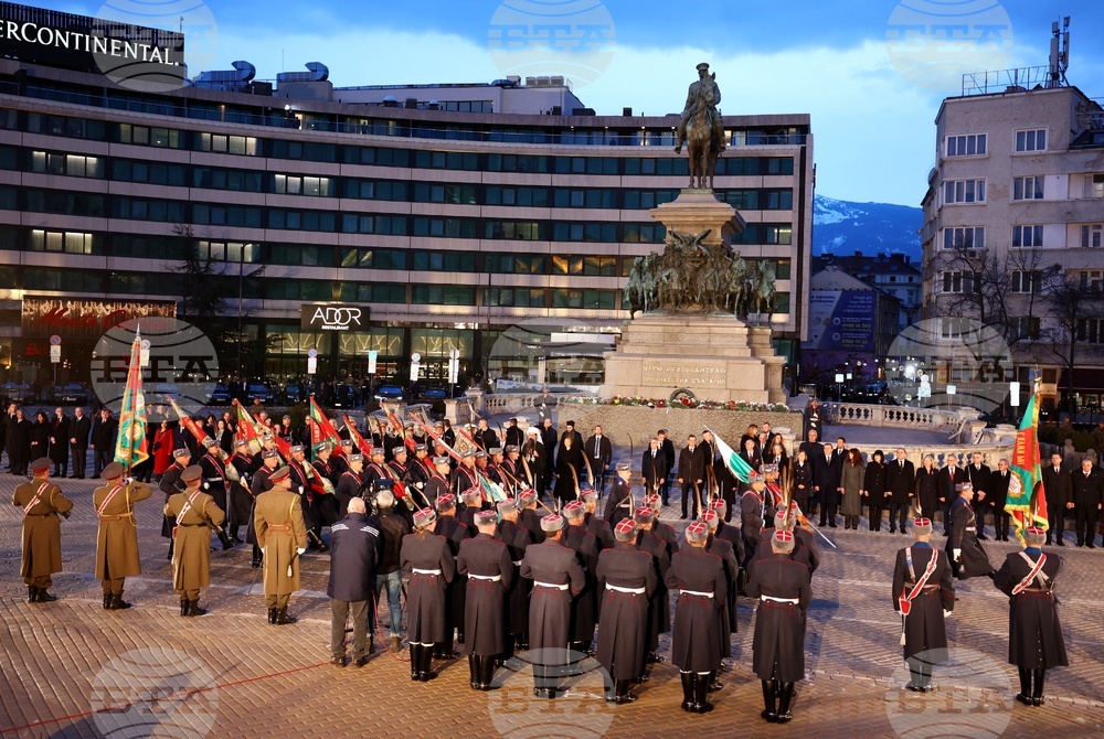 Тържествена заря-проверка по случай 3 март